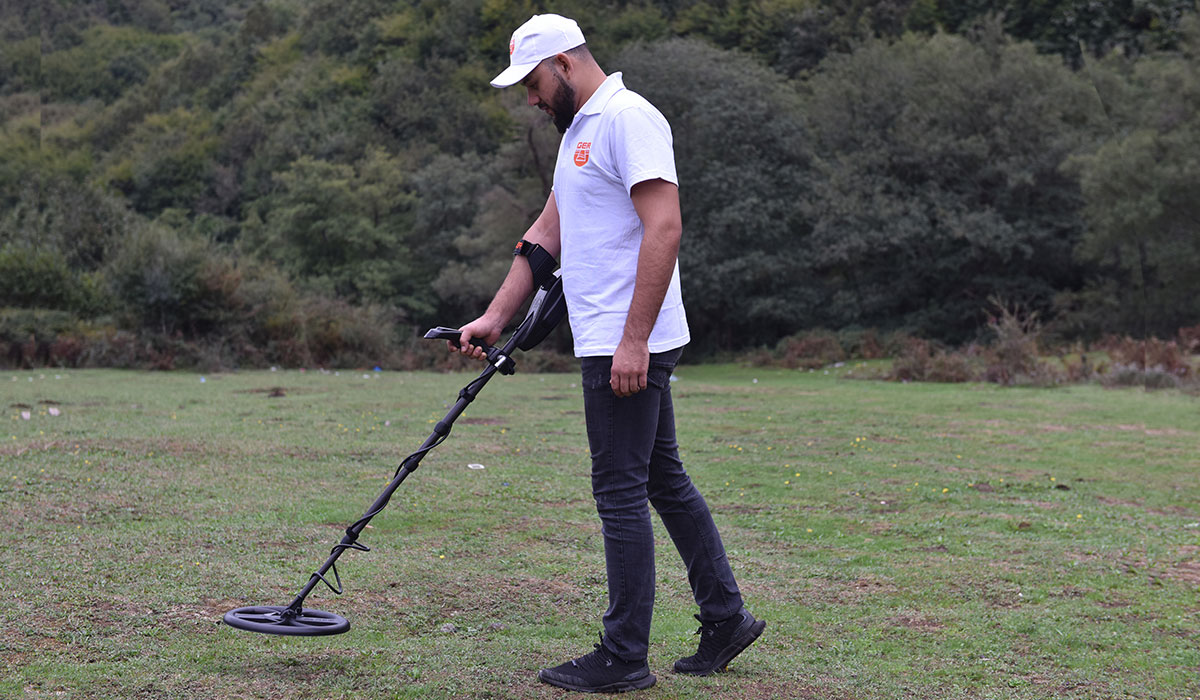 gold-seeker-metal-detector-03.jpg